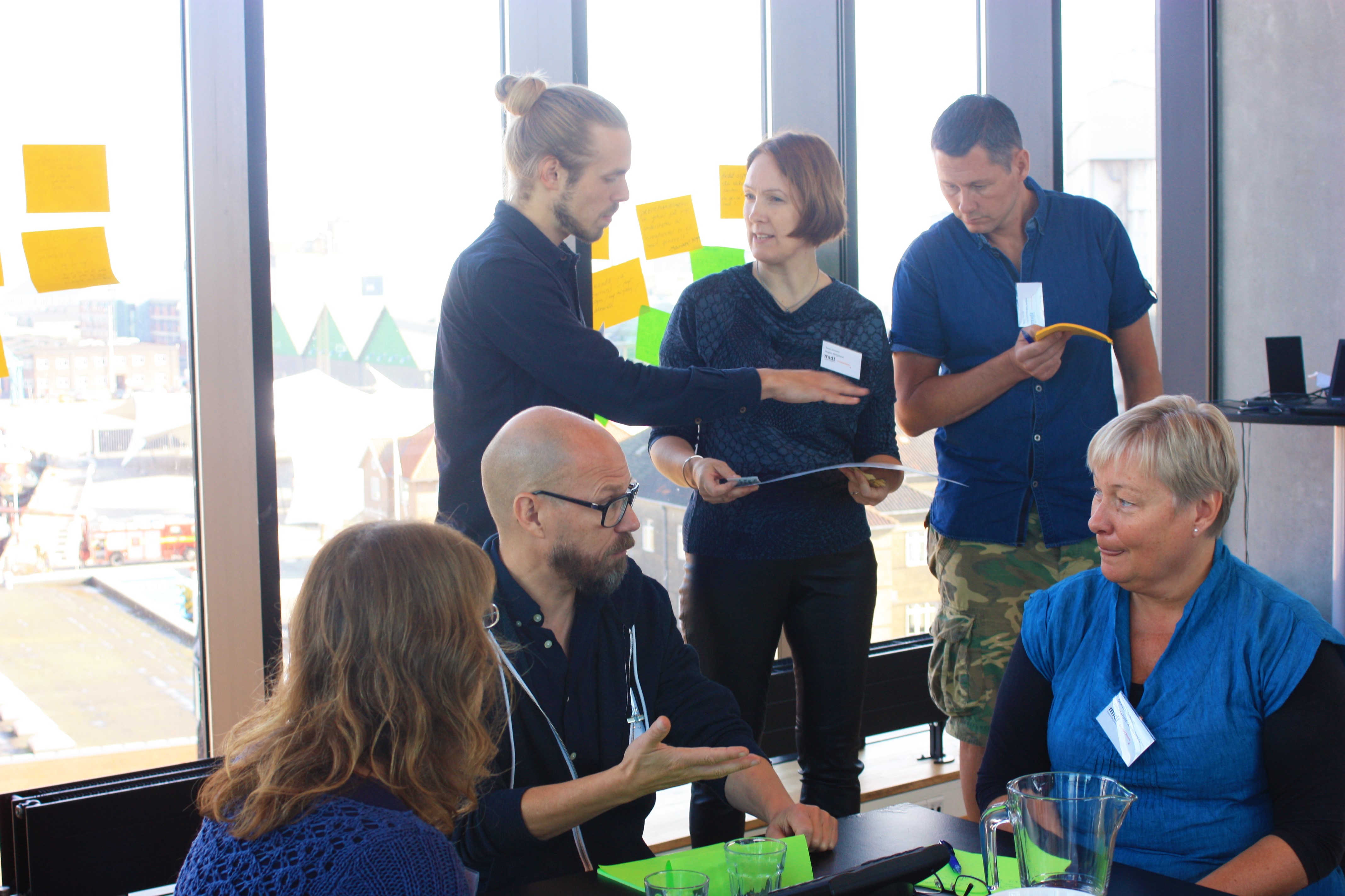 workshop ledet af Anne Justesen om borgernes muligheder for at udvikle deres kreativitet og være skabende. Deltagere fra skoler, kulturstyrelsen, kulturinstitutioner, universiteter, erhvervsliv, borgergrupper m.fl. 